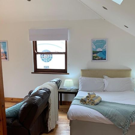 Penthouse 3 - Spacious Harbourside Apartment With Stunning Sea Views Penzance Exterior foto