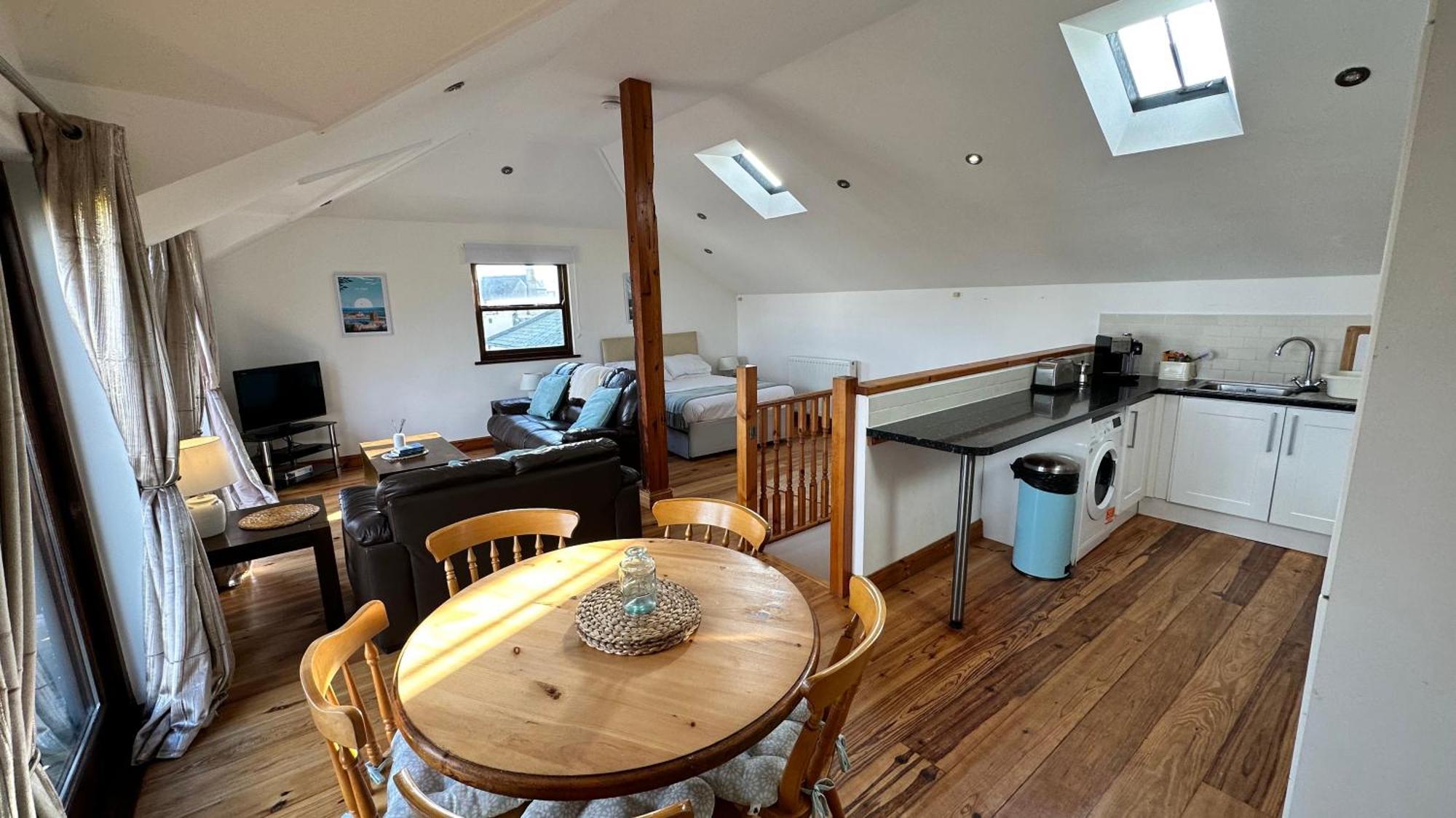 Penthouse 3 - Spacious Harbourside Apartment With Stunning Sea Views Penzance Exterior foto