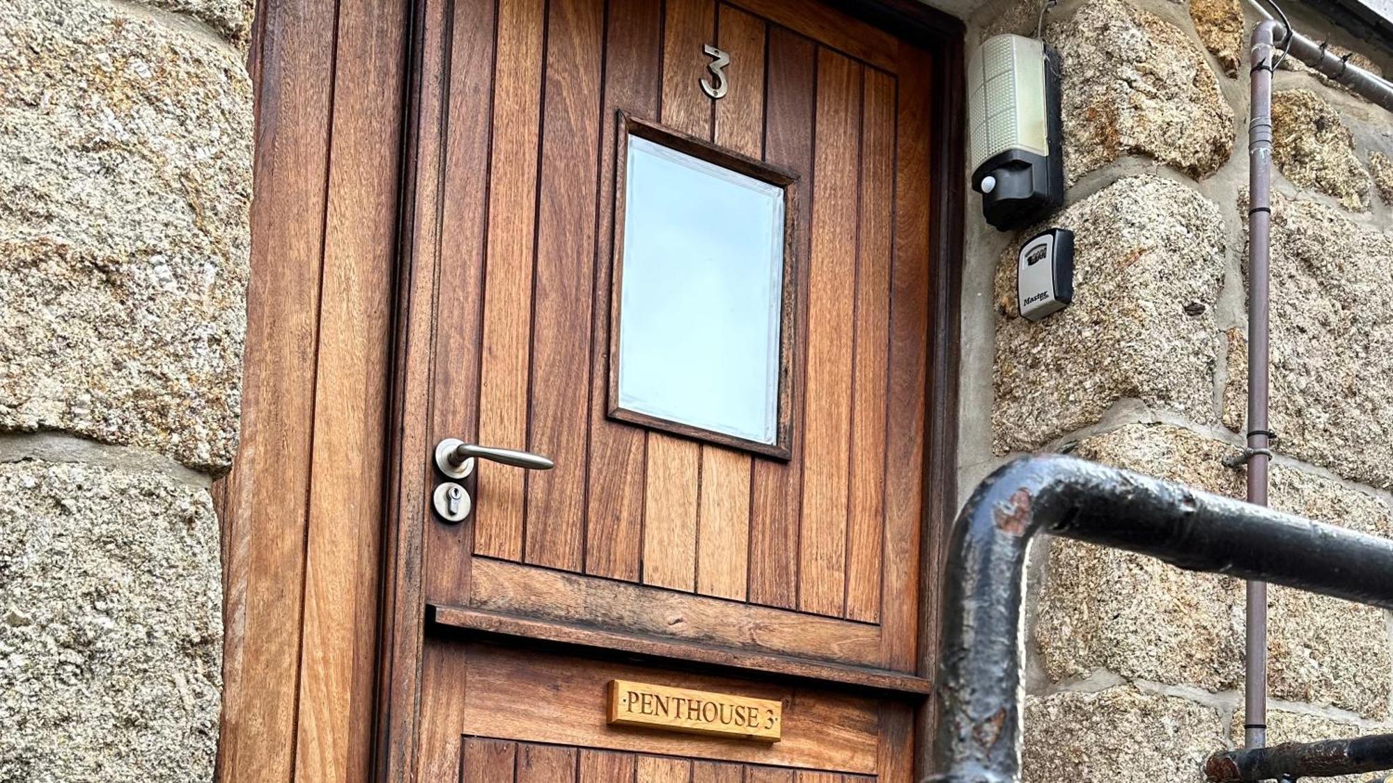 Penthouse 3 - Spacious Harbourside Apartment With Stunning Sea Views Penzance Exterior foto
